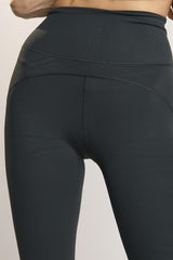 Signature Black Capri Leggings