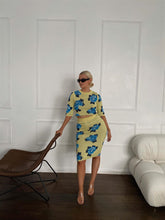 Yellow Blue Rose Bodycon Midi-Skirt