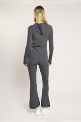 Signature Graphite-Grey Flare-Leggings.