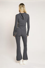 Signature Graphite-Grey Flare-Leggings.