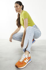 Light Vintage Wash Split-Hem Mom-Jeans