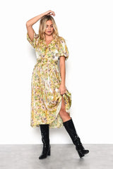 Smudgy Floral Belted Midi Dress with Statement Collar and Sleeves