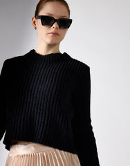 Crew Neck Cropped Jumper - Black