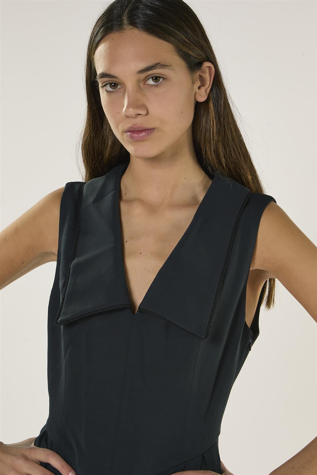 Dark Navy V Neck Sleeveless Dress