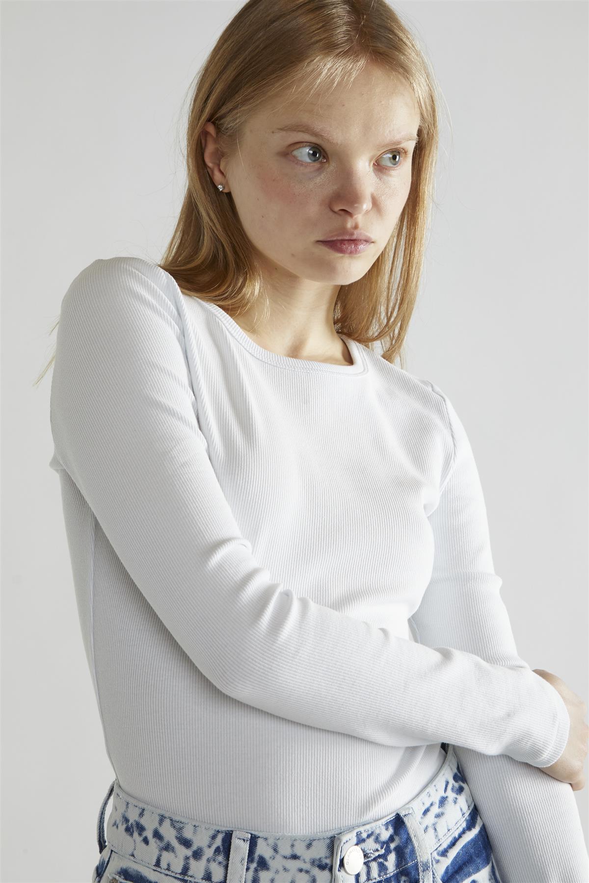 White-Rib Crew-Neck Long-Sleeve Top