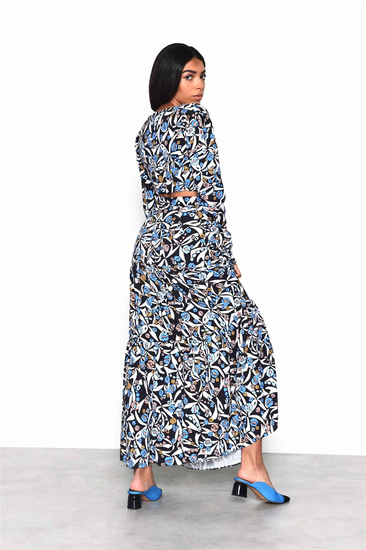 TM0401-BLACK BLUE MULTI ABSTRACT