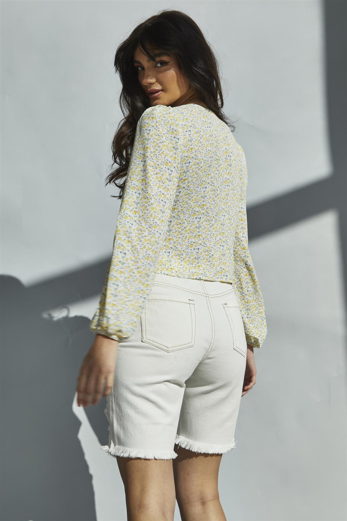 Yellow Vintage daisy V-Neck Button Front Blouse