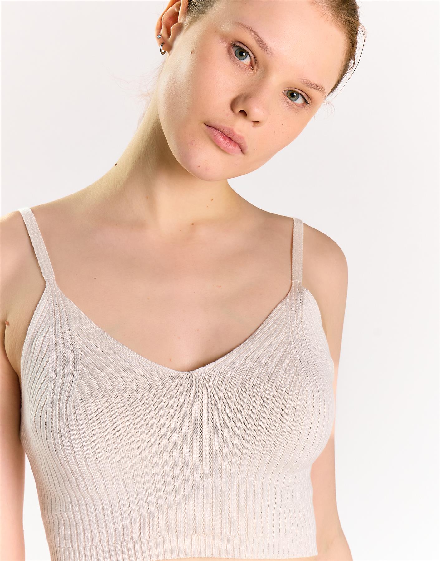 V-neck Cami Top - Off White