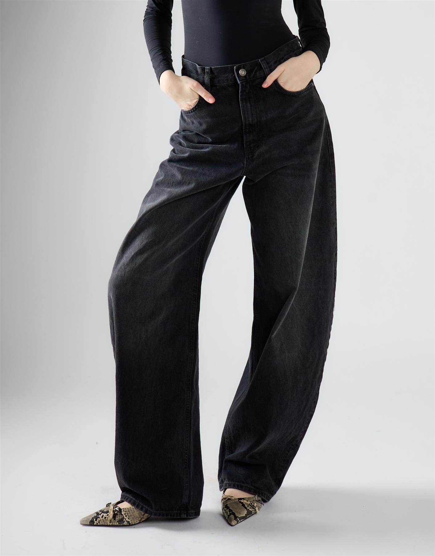 Washed Black Balloon Jeans