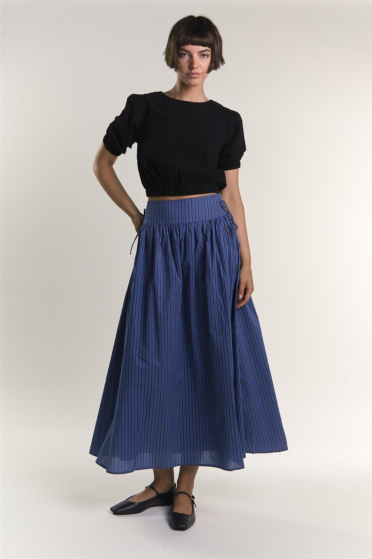 Black Crew-Neck Puff-Sleeve-Top