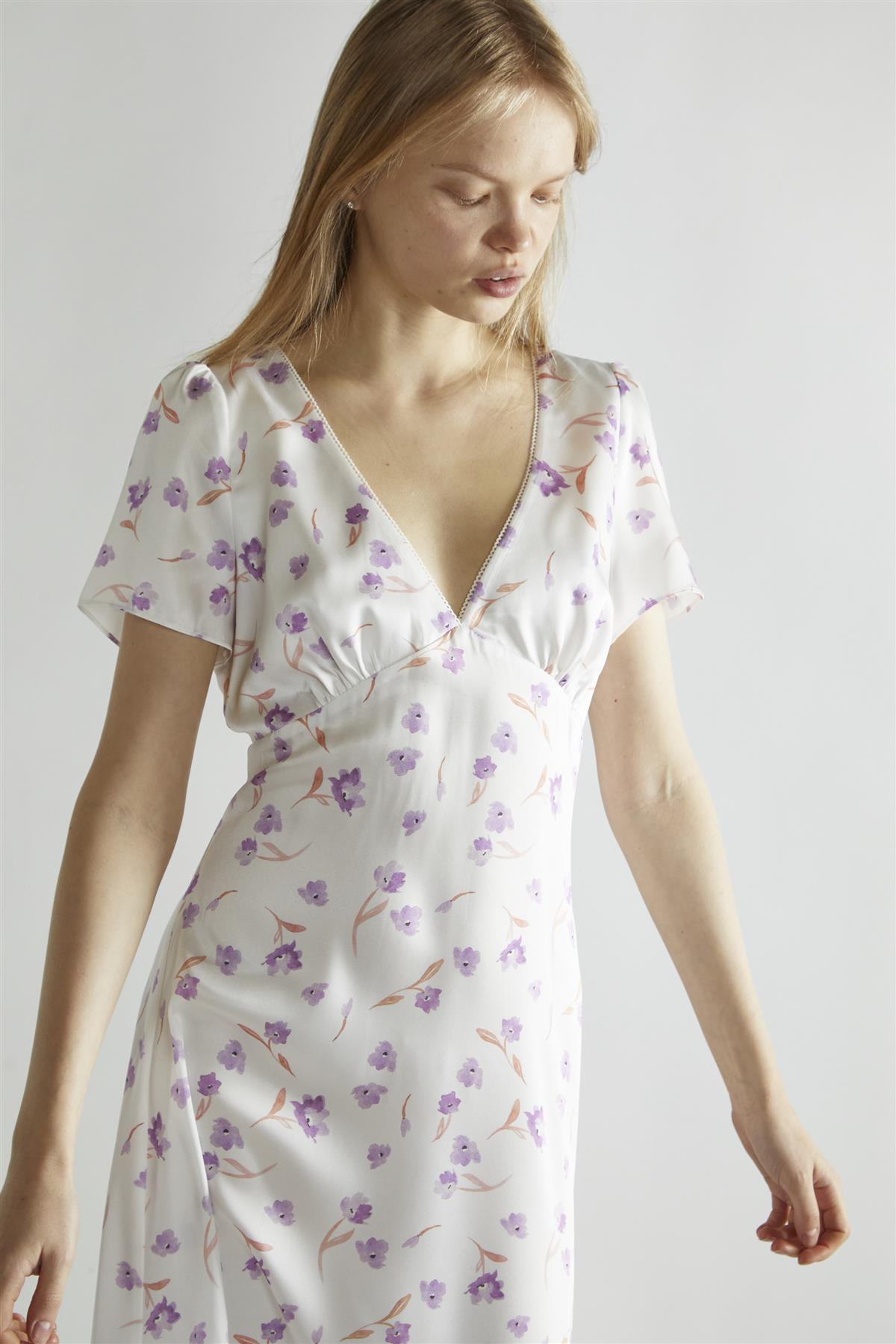 Lilac Watercolour-floral  V-Neck Maxi-Dress