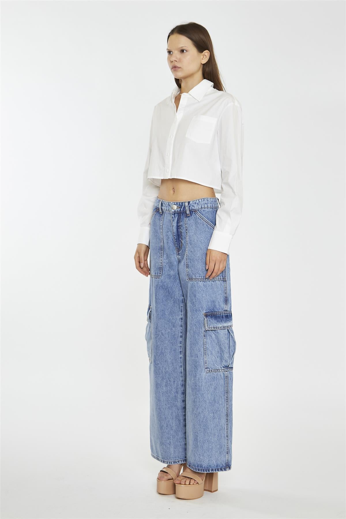 White Long-Sleeve Collared Crop-Shirt