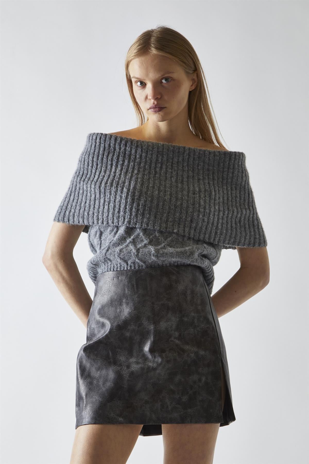 Black-Marble PU Split Mini Skirt