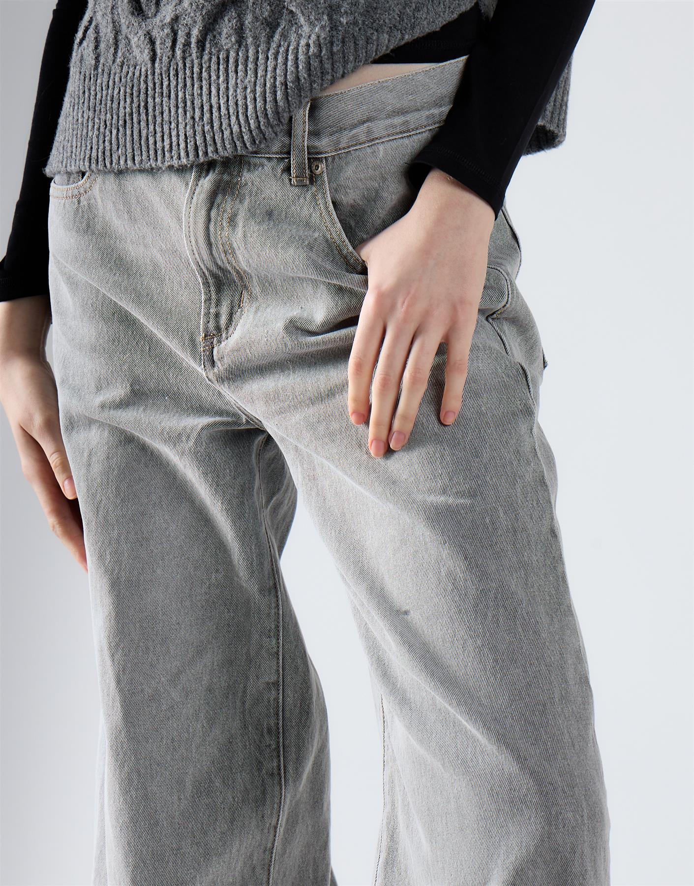 Light Grey Wash Mid Rise Baggy Jeans