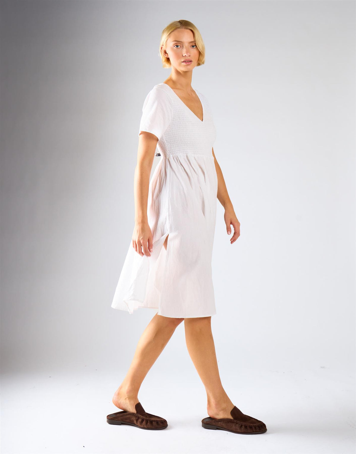 Short Sleeve V-neck Midi Dress - White