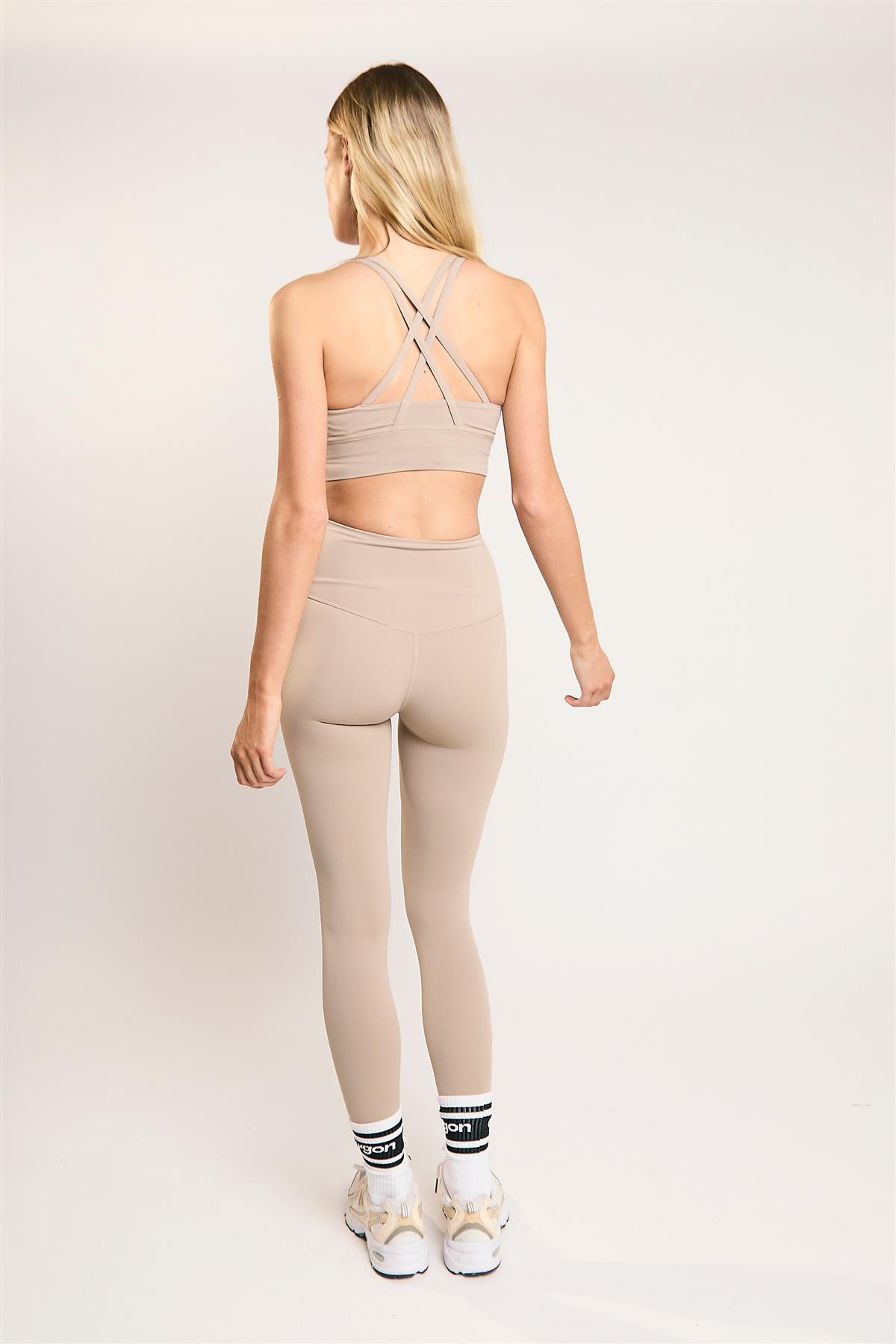 Signature Gravel Seamless Leggings.