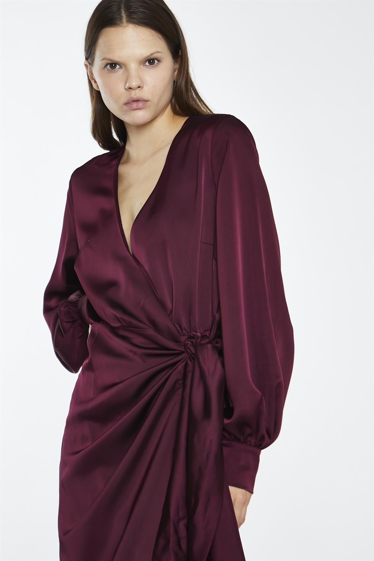 Deep Burgundy Sateen Long-Sleeve Wrap Midi-Dress glamorouswholesaleuk Deep Burgundy Sateen Long-Sleeve Wrap Midi-Dress glamorouswholesaleuk