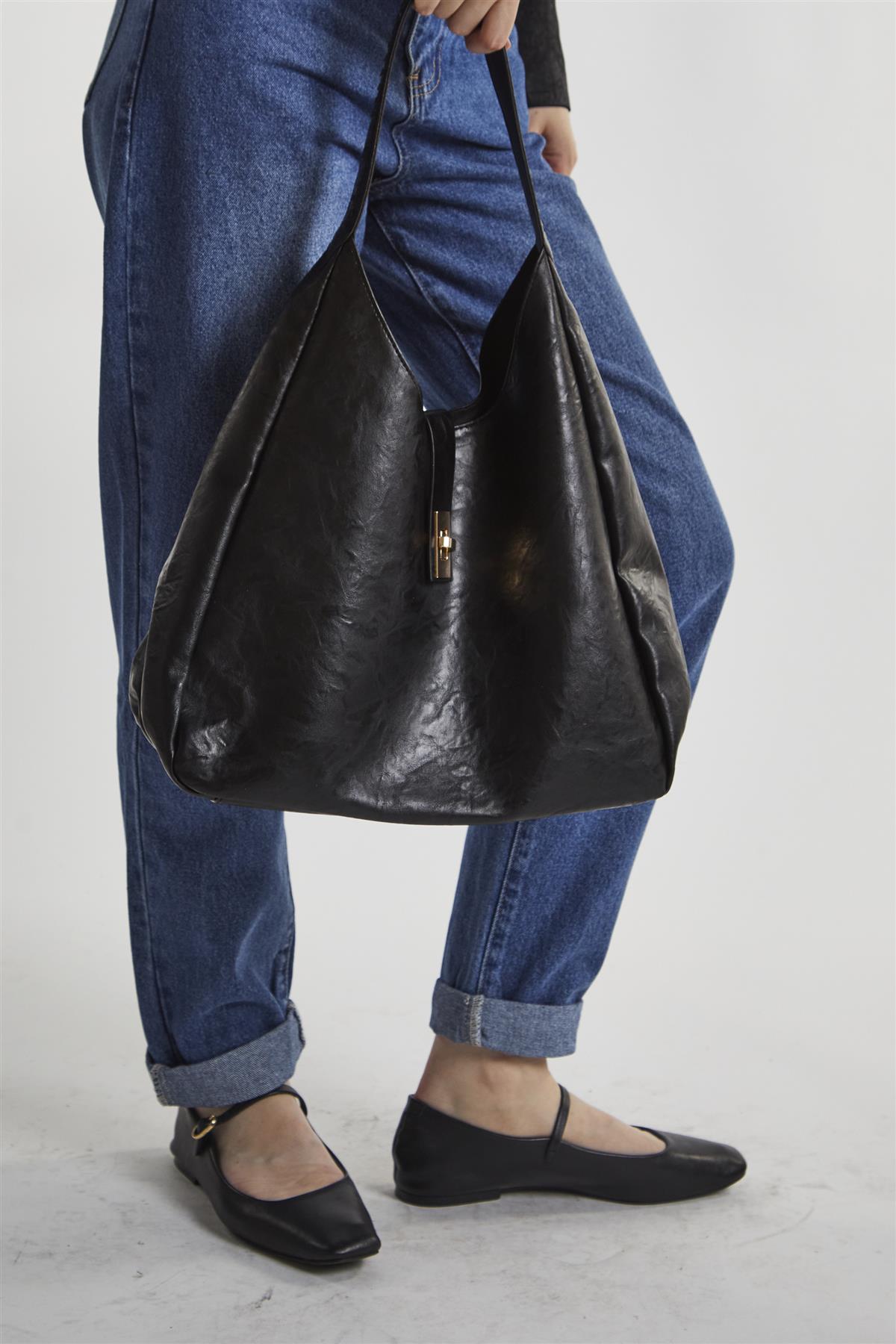 Black Buckle Tote-Bag