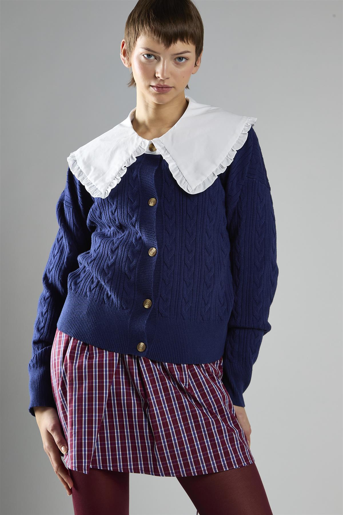 Knitted Cardigan With Frill Collar in Navy White