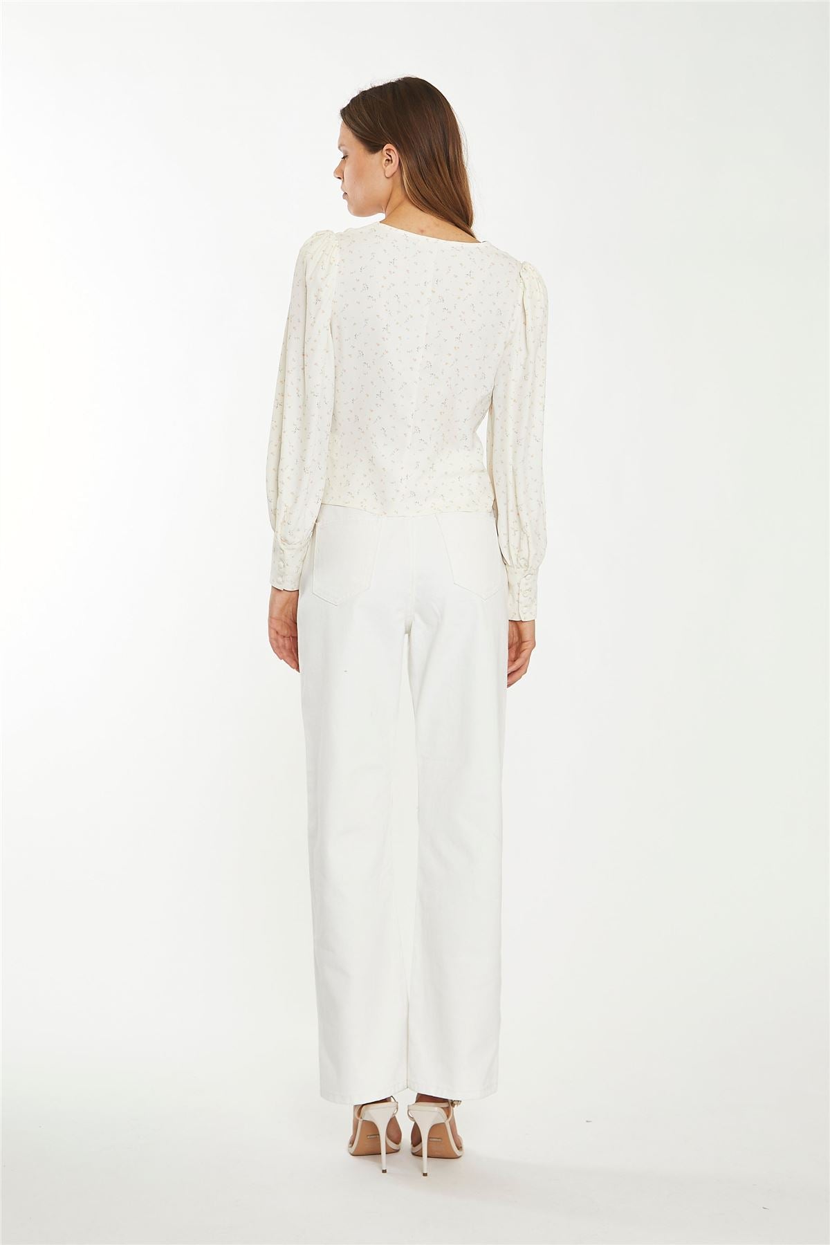 Off White Straight-Leg Ripped Jeans