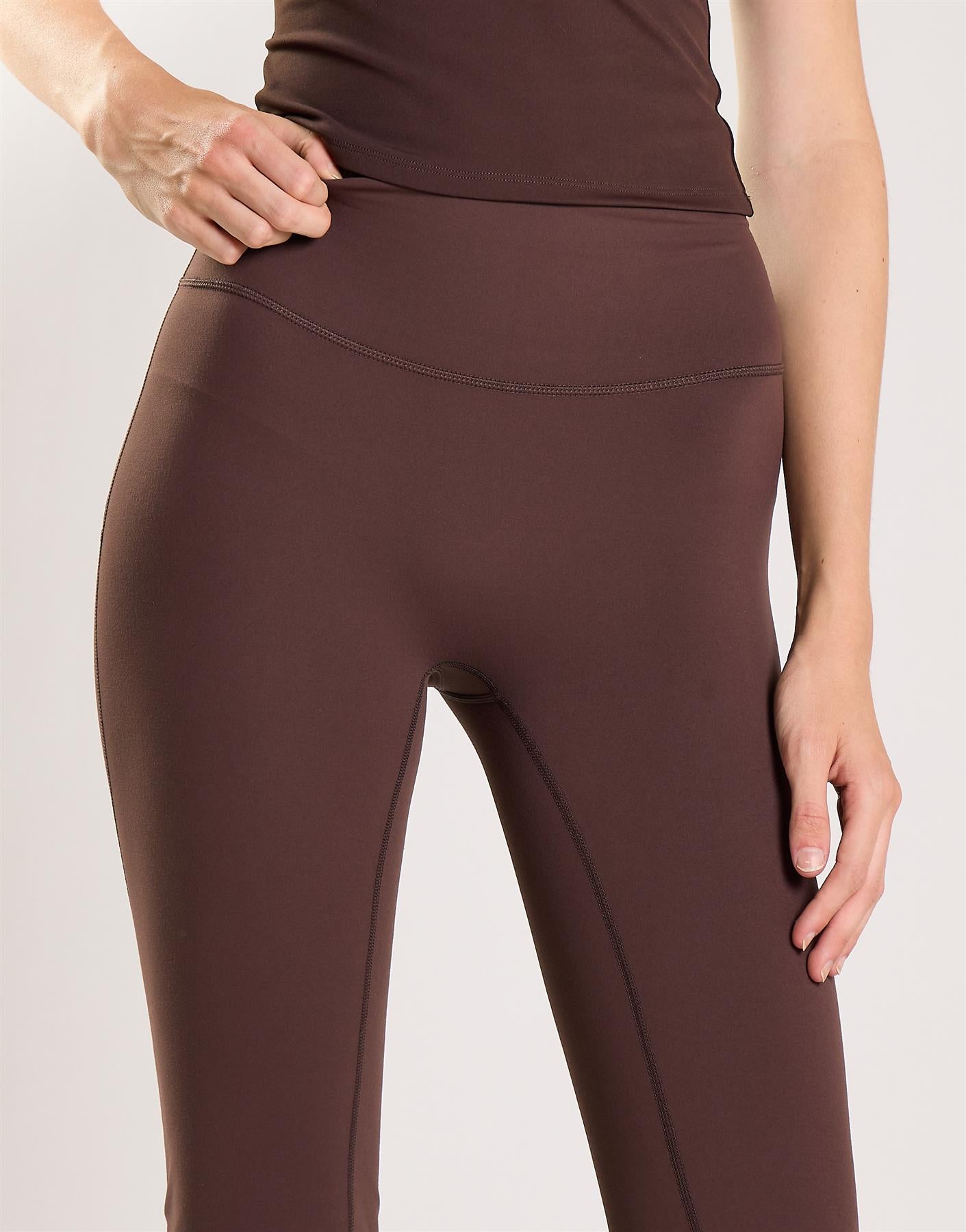 Agon Women's Brown Cropped Flare Leggings