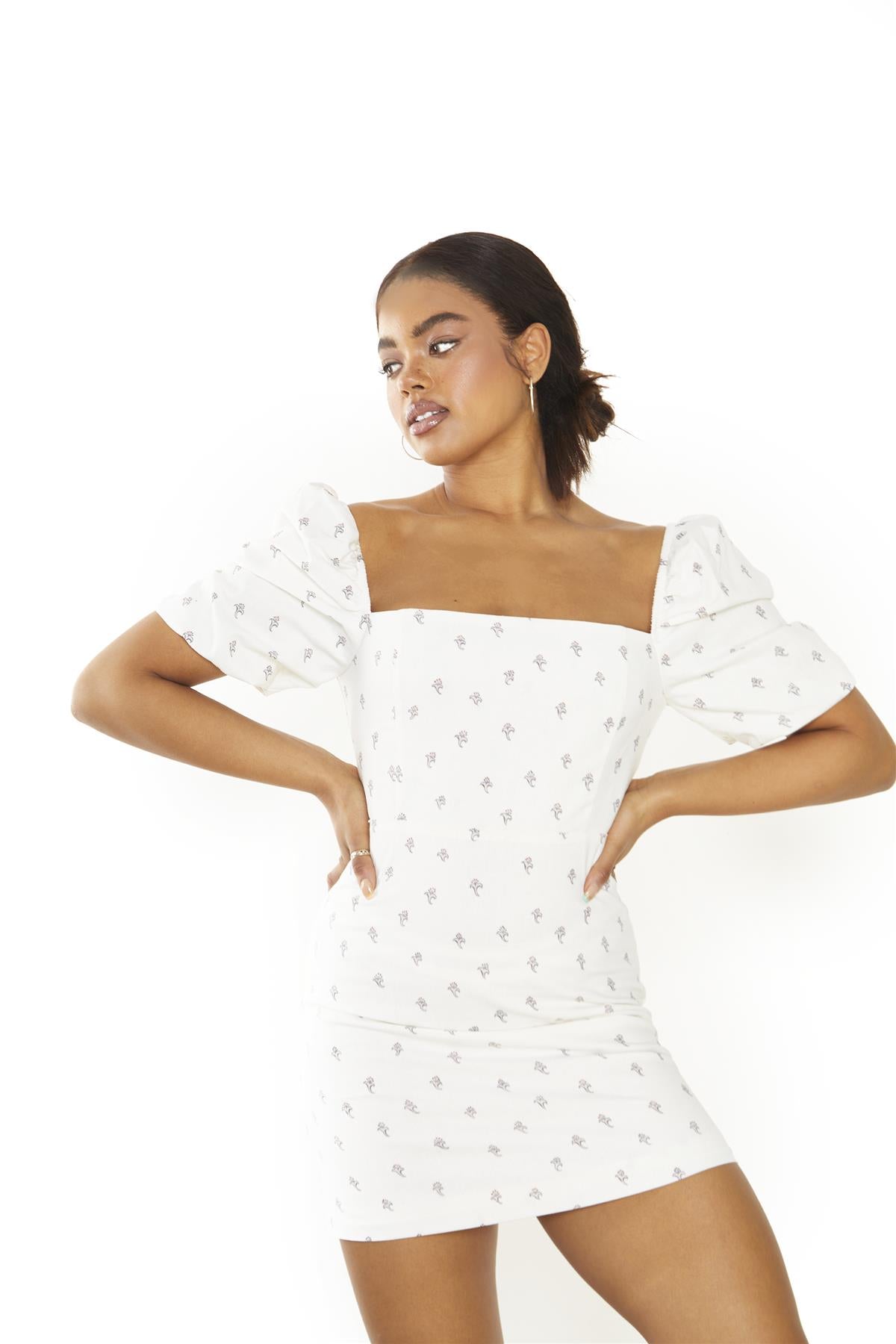 Rustic-Ditsy-Floral Square-Neck-Mini-Dresses