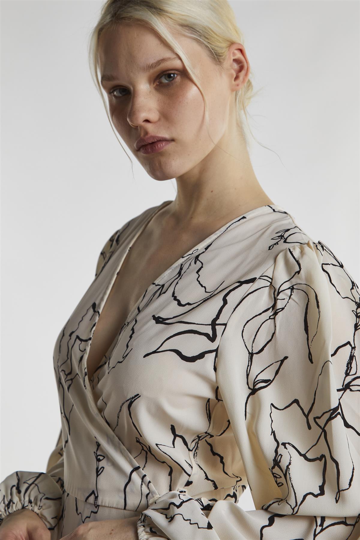 Stone-Sketch-Print Long-Sleeve-Wrap Mini-Dress