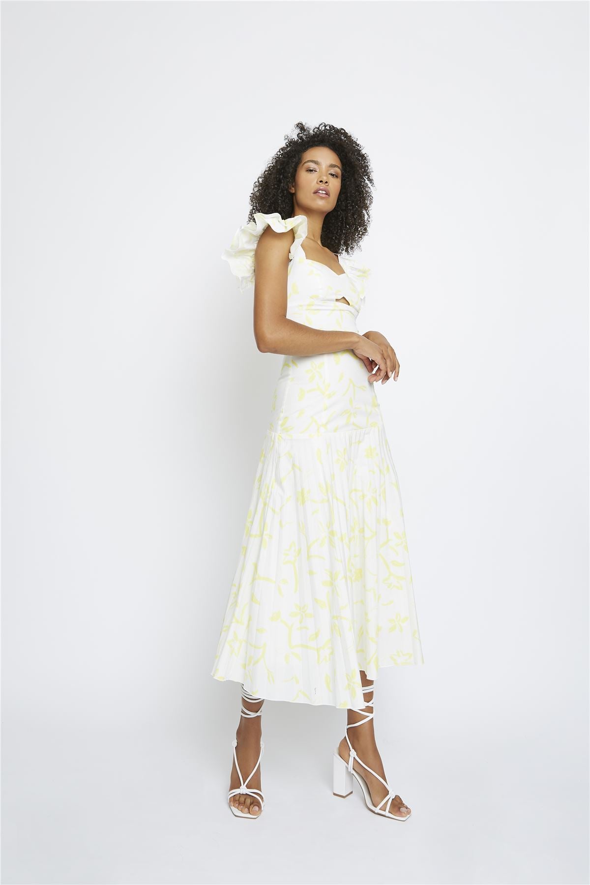 Yellow-Brushstroke-Flower Sweetheart-Neckline Crop-Top