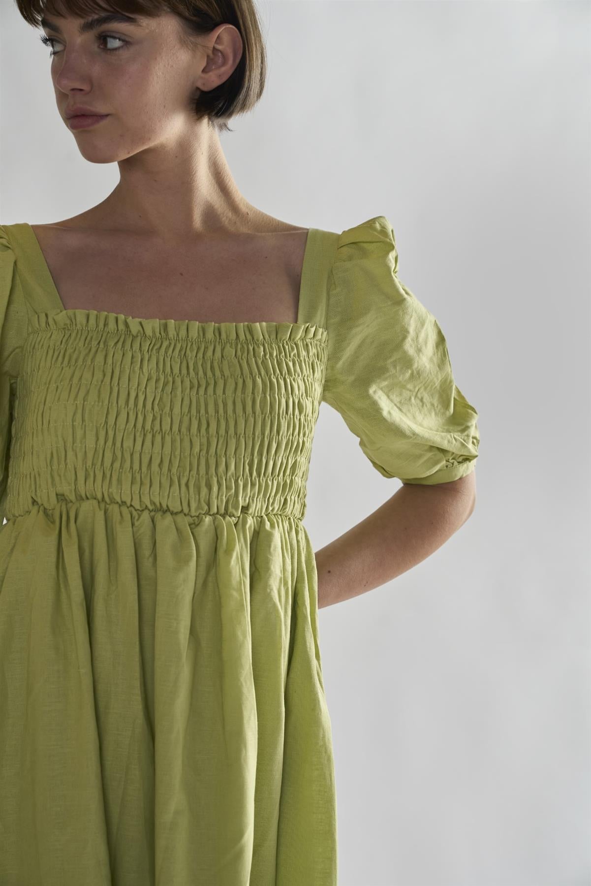 Pistachio Square Neck Short Sleeve Midi Dresses