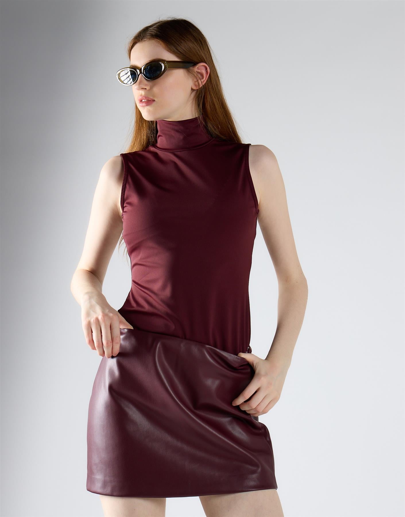 Burgundy PU Leather Side-Zip Mini Skirt