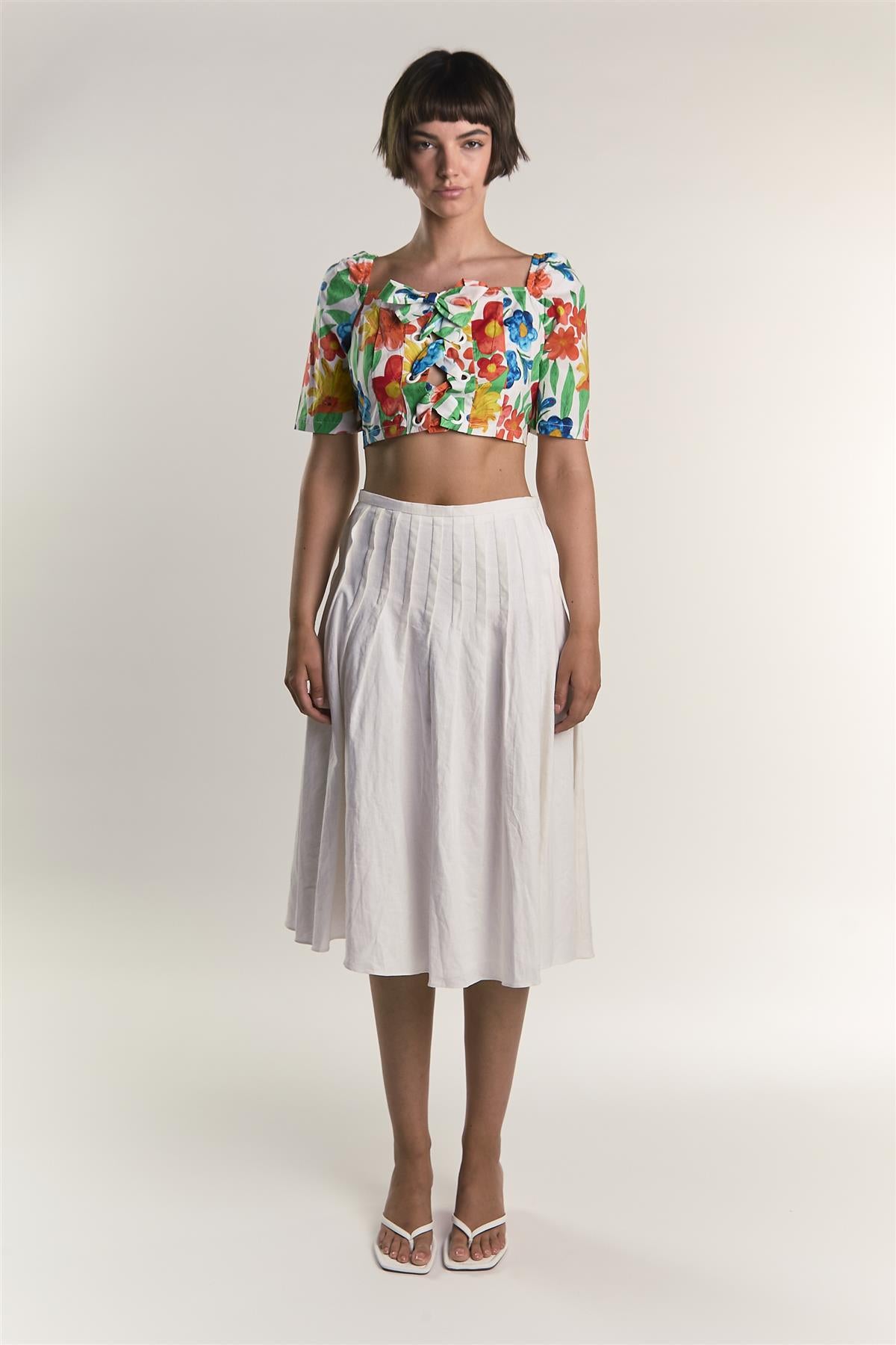 AN3737-LARGE BRIGHT FLORAL