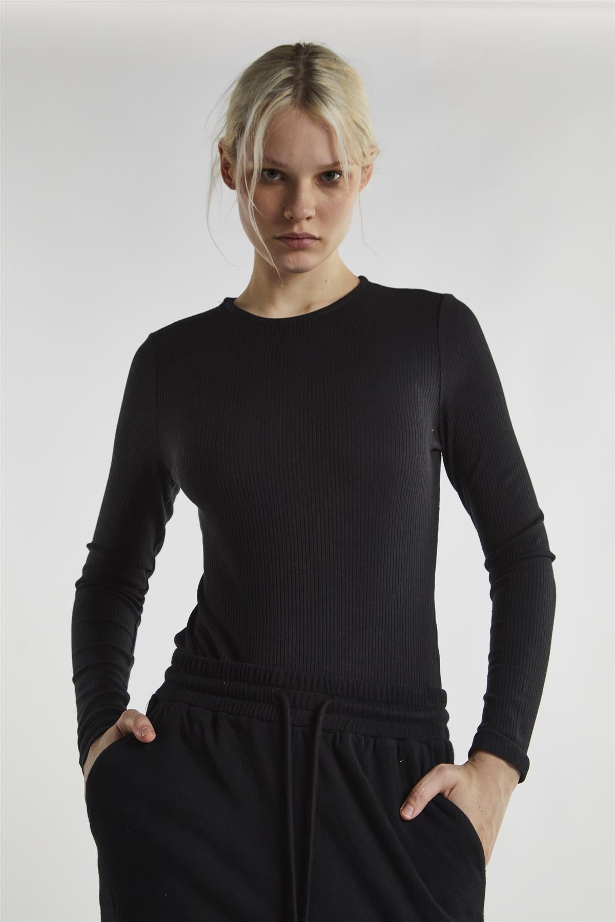 Black Rib Open Back Long-Sleeve-Bodysuit