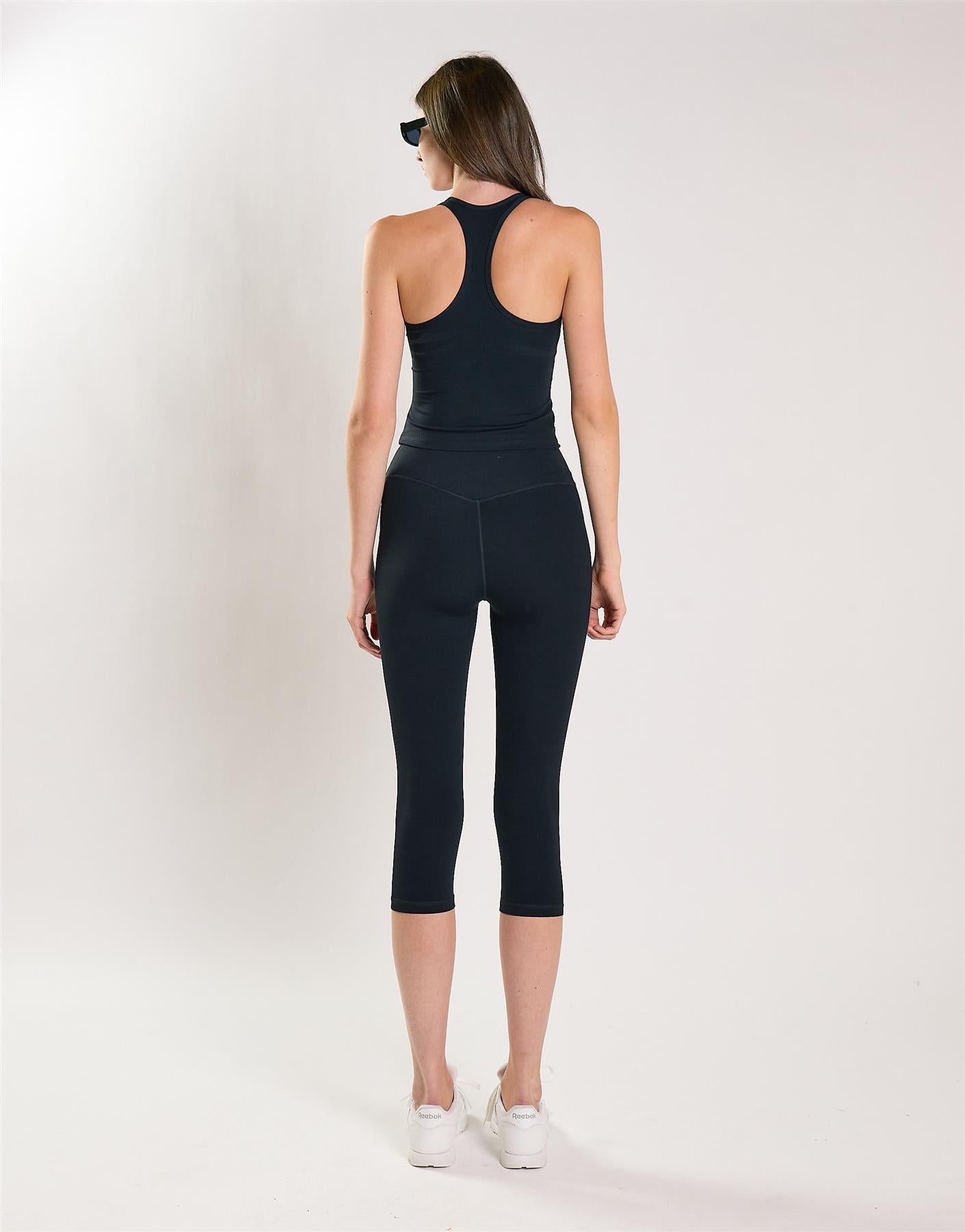 Agon Women's Black High Waisted Cropped Leggings