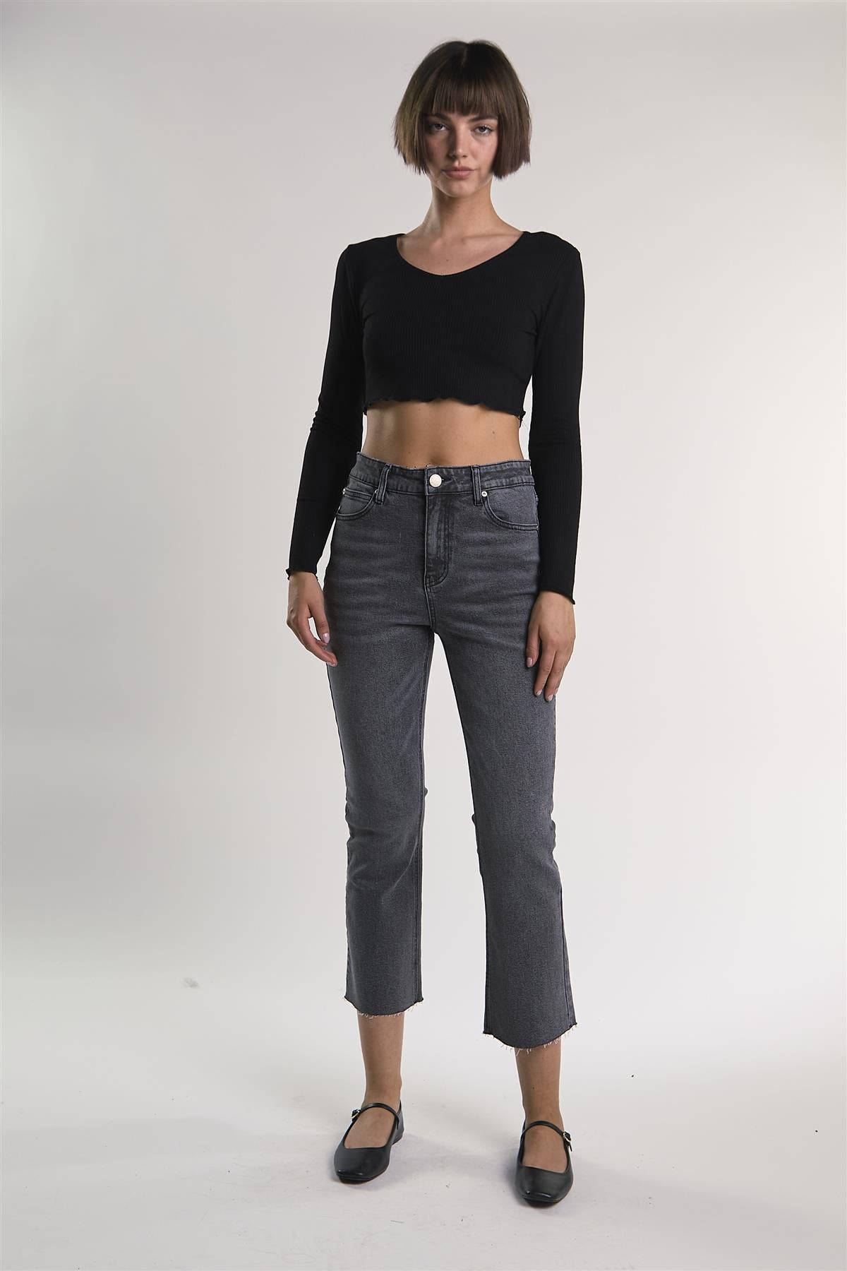 Black V-Neck-Lettuce-Trim Long Sleeve-Top