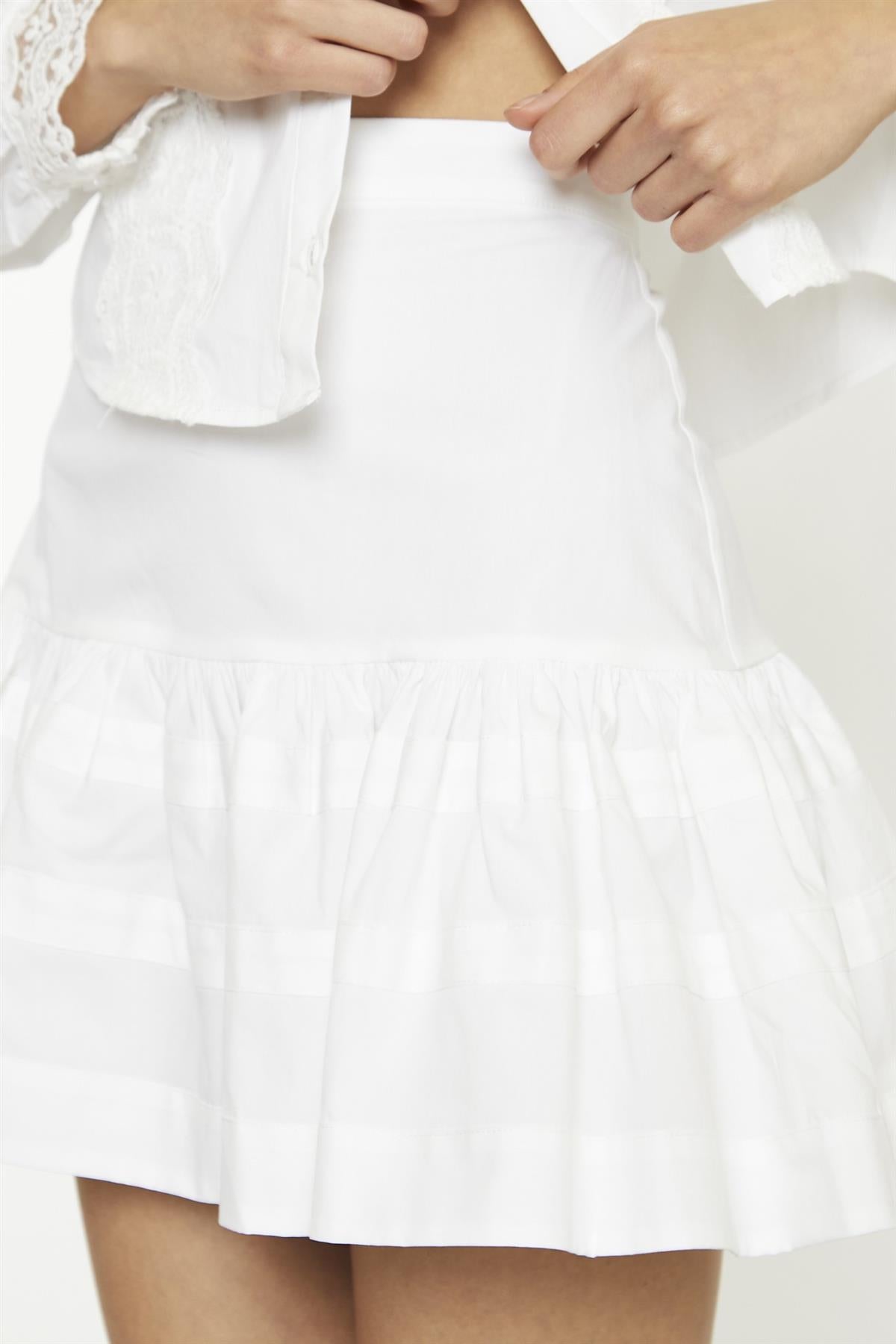 White Pleated Mini-Skirt