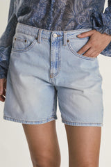 Mid Waist Loose Fit Denim Shorts - Light Vintage Wash
