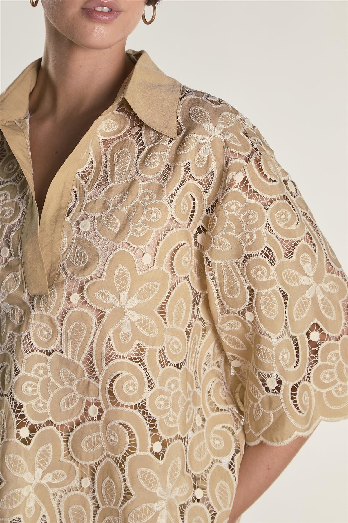 Sand Embroidered Flare Short Sleeve Shirt