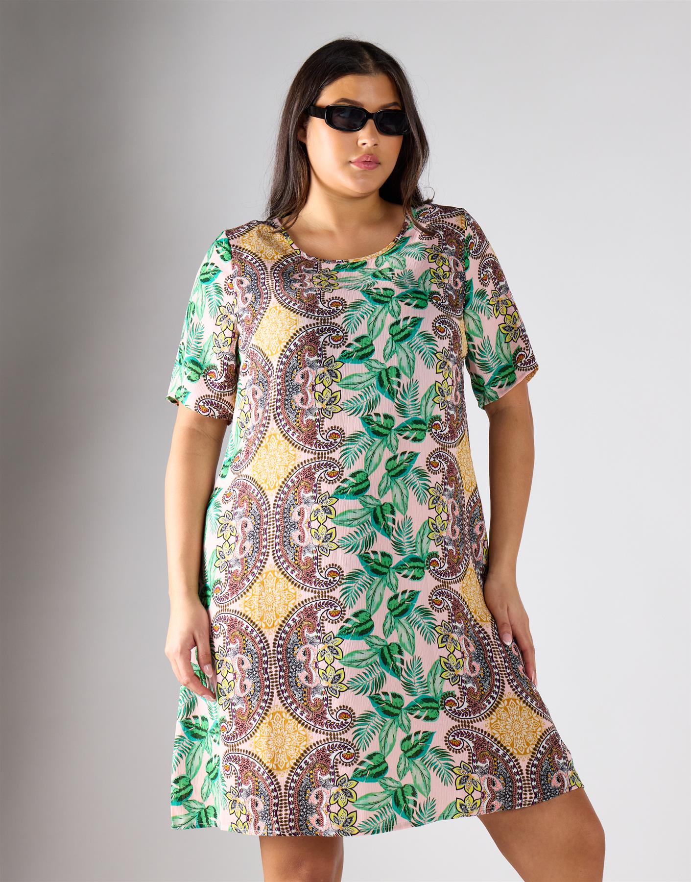 Glamorous Curve Women's Pink Leaf Paisley Dress