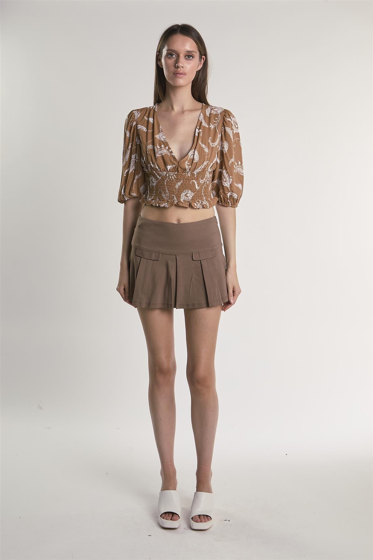 Brown-Paisley Puff-Sleeve V-Neck Crop-Top