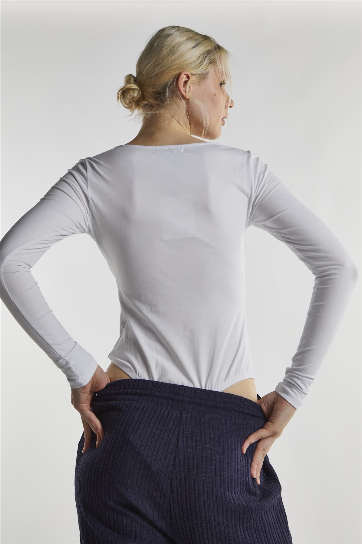 CK5974-WHITE