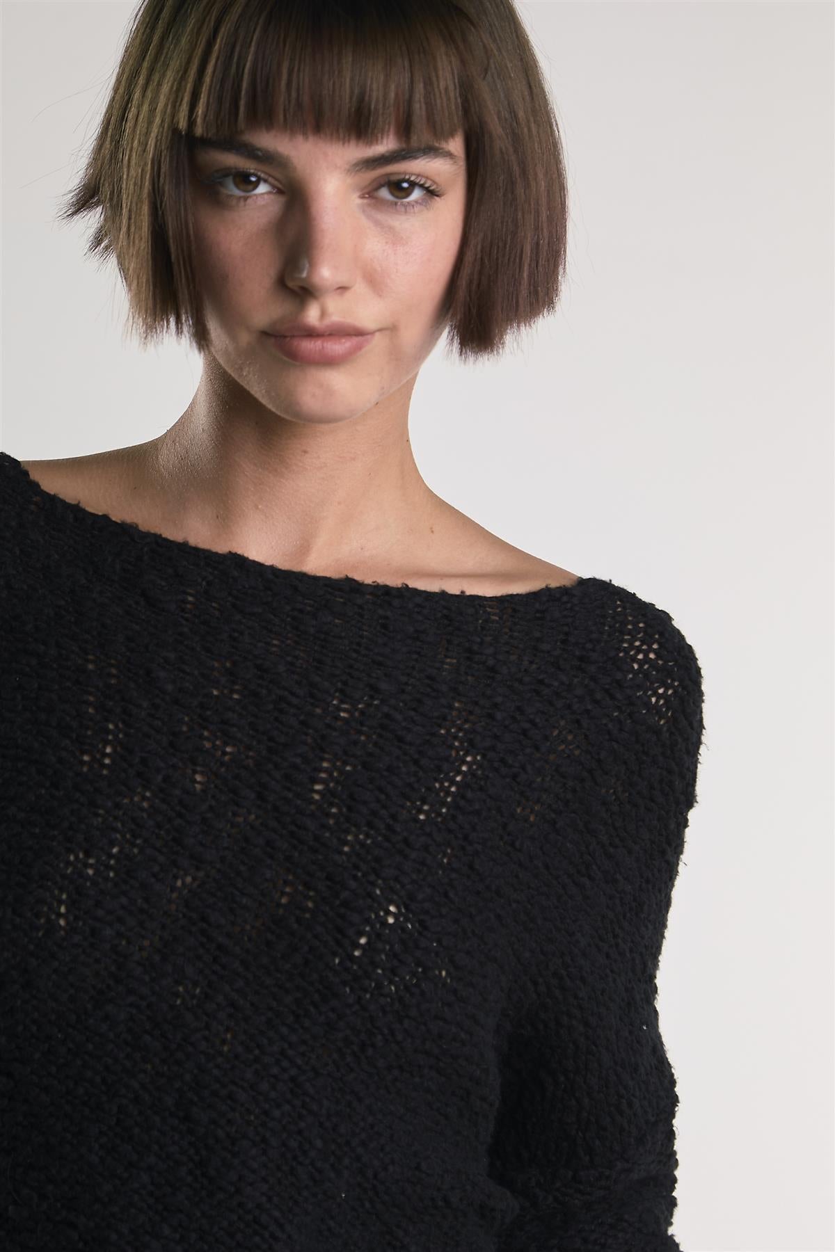 Black Knit Long-Sleeve-Pullover