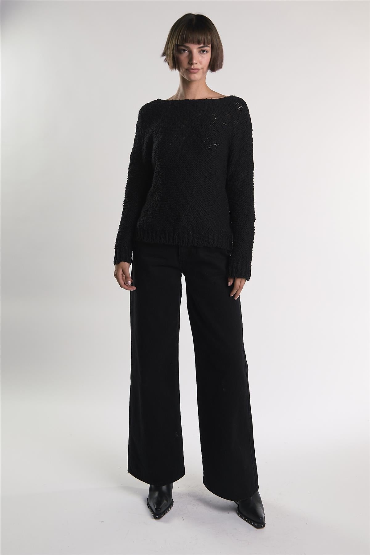Black Knit Long-Sleeve-Pullover