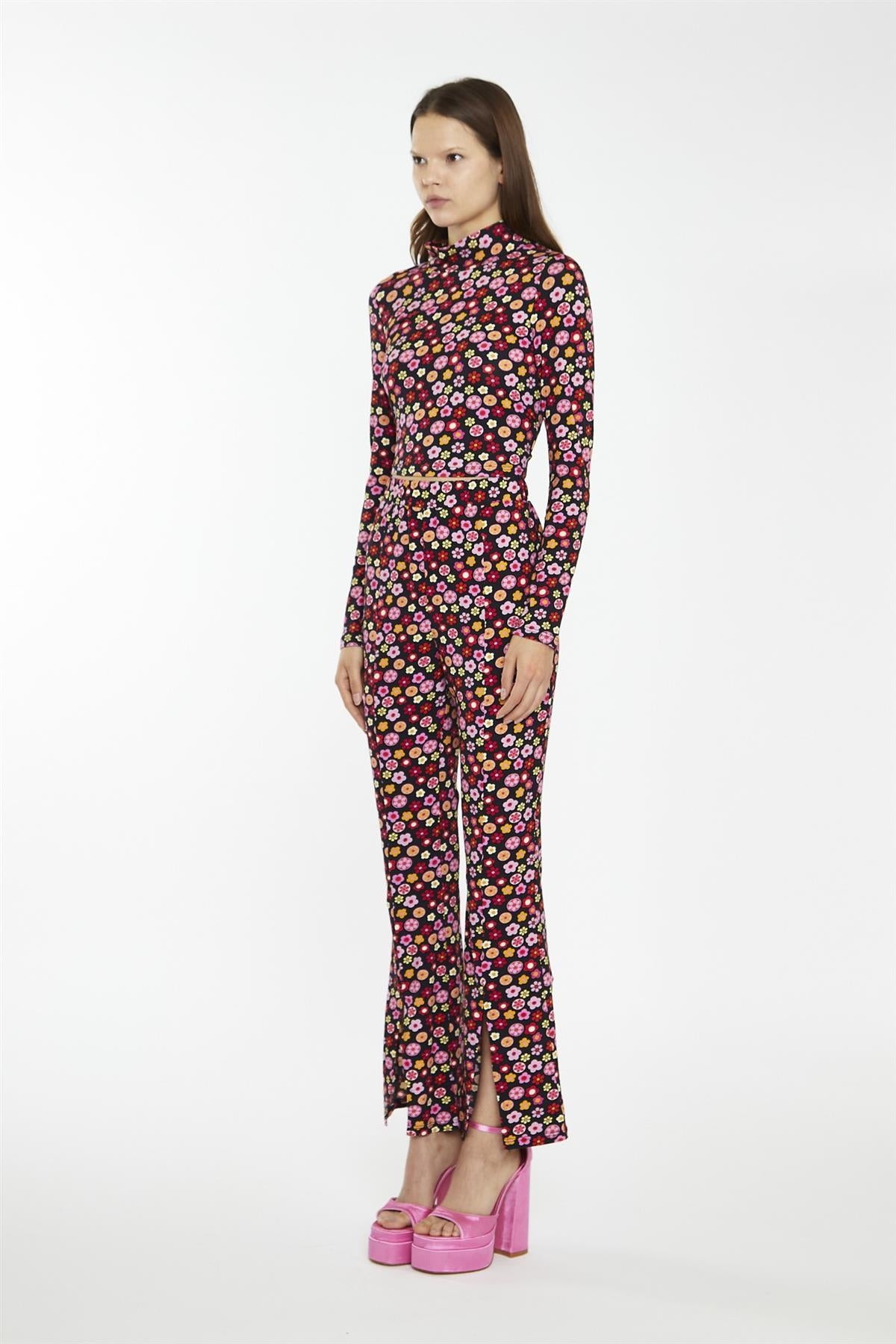 Black-60S-Flower Turtle-Neck Long Sleeve-Top