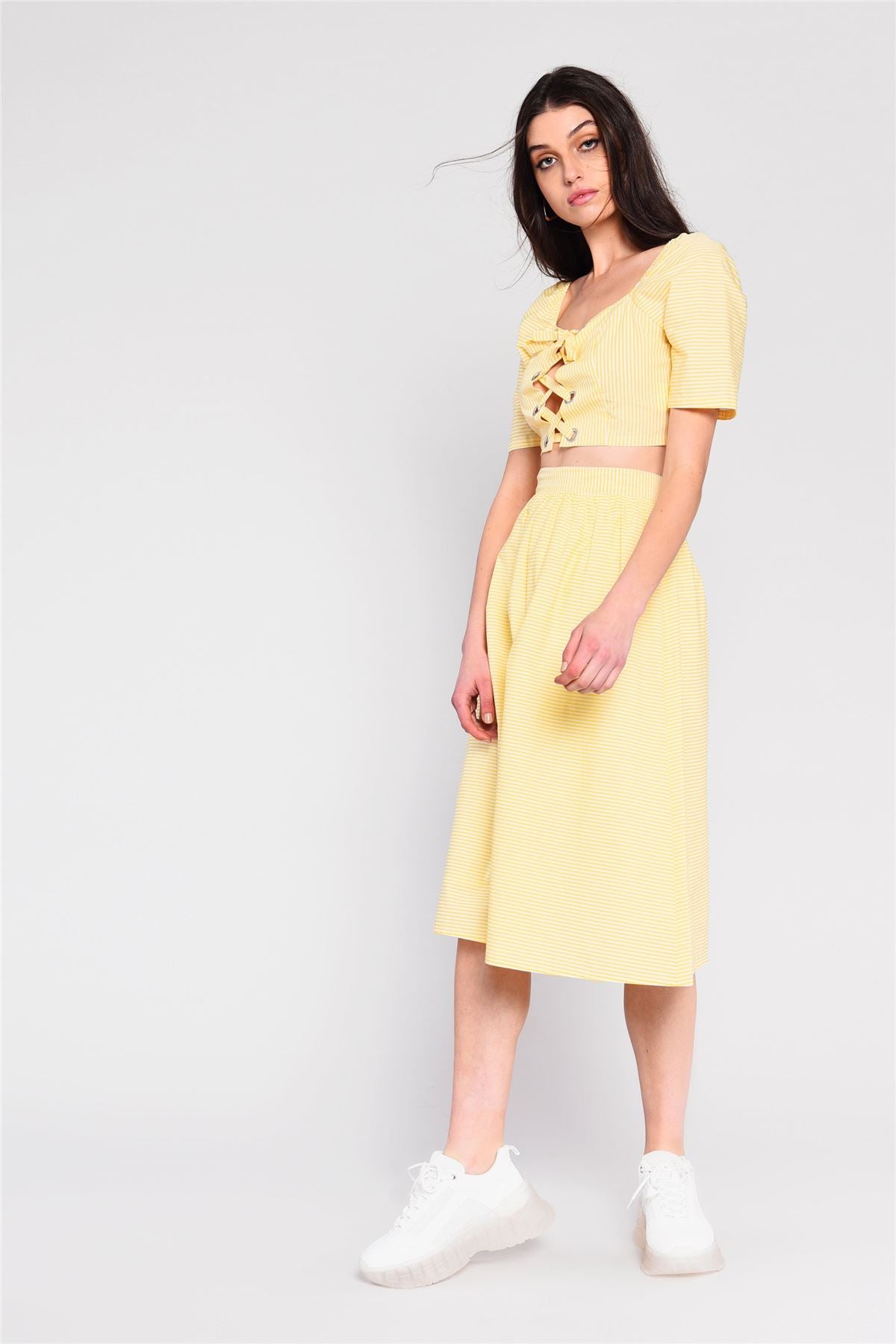 AN3737-LARGE BRIGHT FLORAL